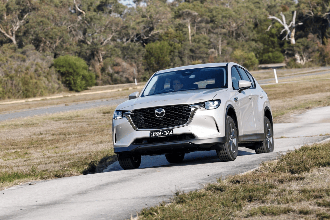 Mazda CX-60 G40e Touring 2025 - Mid-Size PHEV SUV review